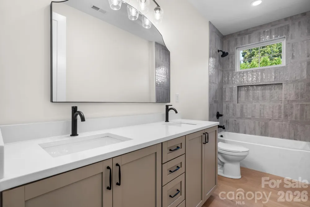 2670 Charleston Court Claremont, NC 28610