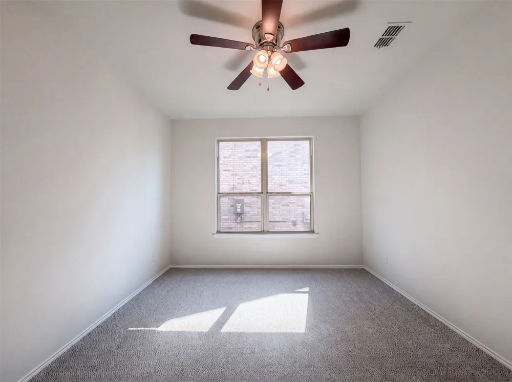 5904 Saddle Pack Drive Fort Worth, TX 76123