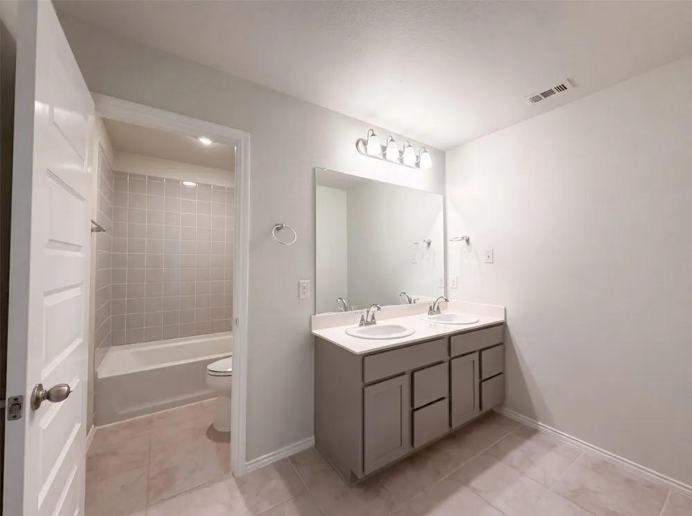 5904 Saddle Pack Drive Fort Worth, TX 76123