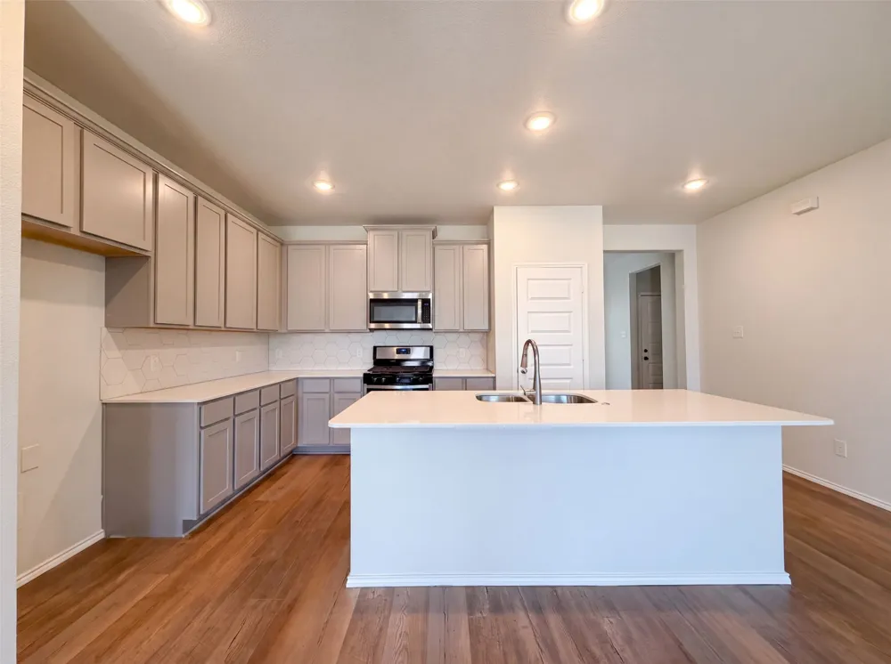 5904 Saddle Pack Drive Fort Worth, TX 76123