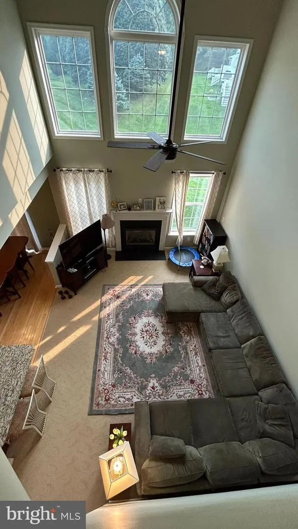 19 WHARTON DRIVE Glen Mills, PA 19342
