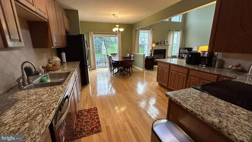 19 WHARTON DRIVE Glen Mills, PA 19342