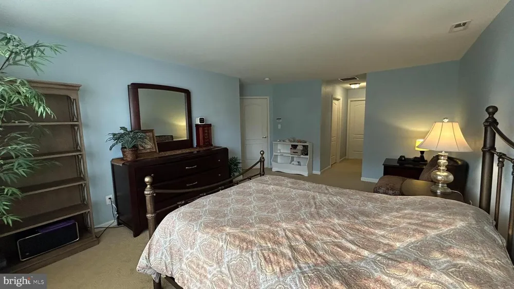 19 WHARTON DRIVE Glen Mills, PA 19342