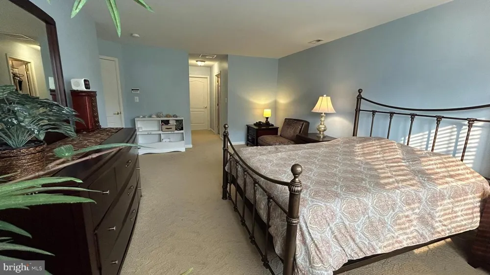 19 WHARTON DRIVE Glen Mills, PA 19342