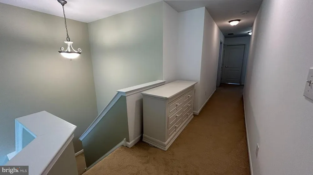 19 WHARTON DRIVE Glen Mills, PA 19342