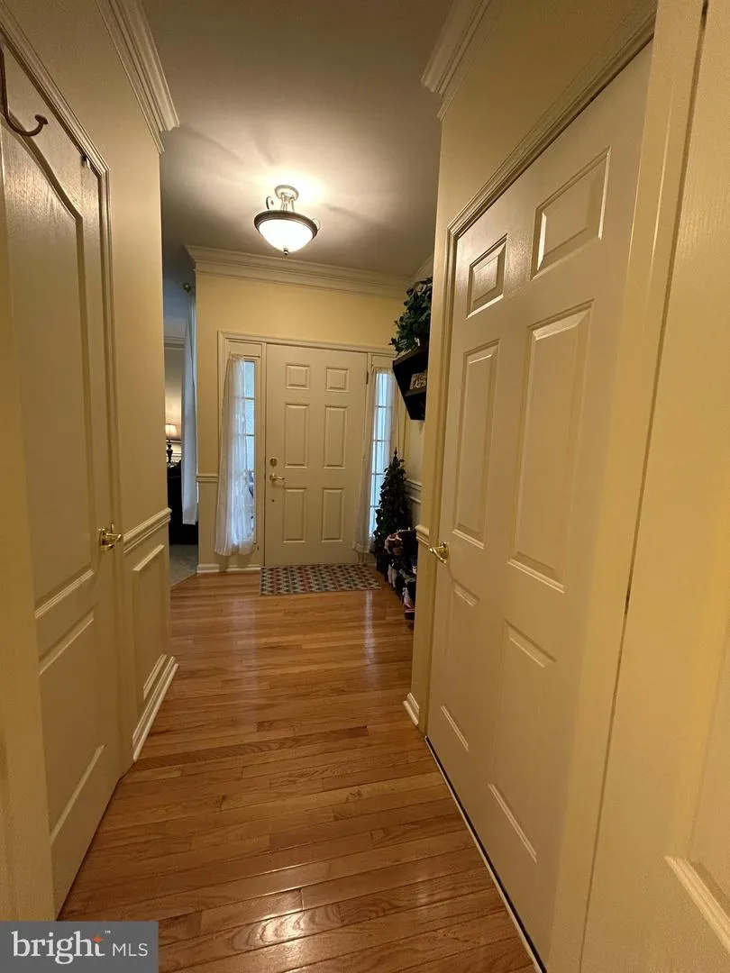 19 WHARTON DRIVE Glen Mills, PA 19342