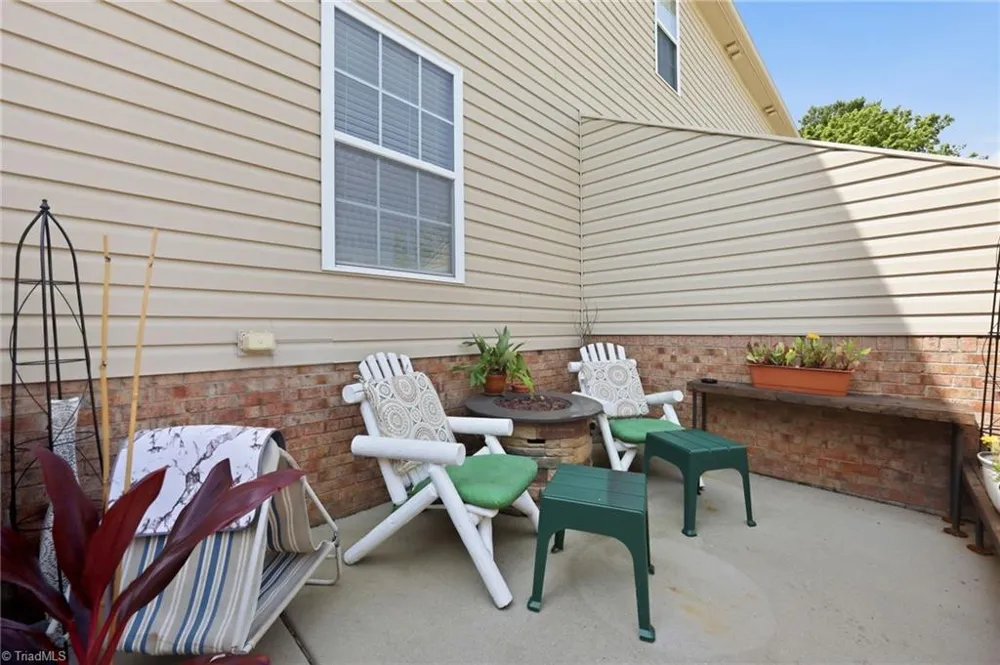 307 Skiles Heights #J Thomasville, NC 27360