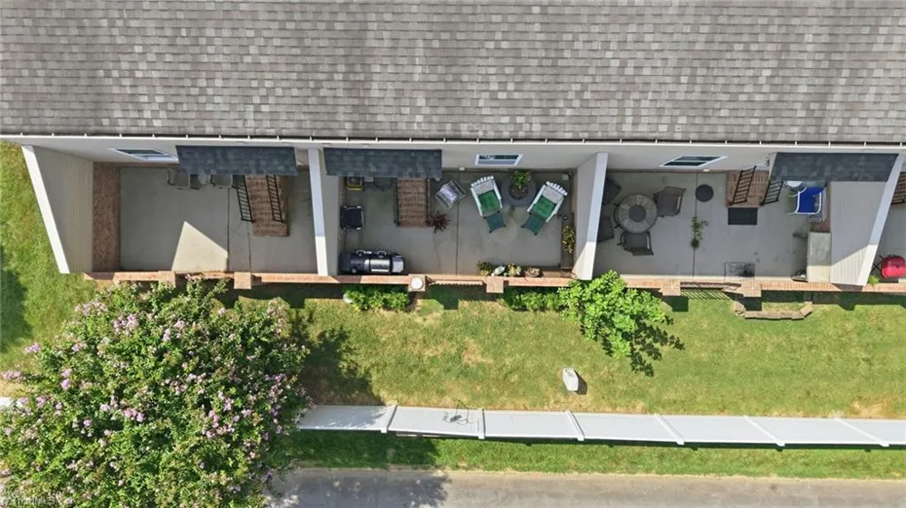 307 Skiles Heights #J Thomasville, NC 27360