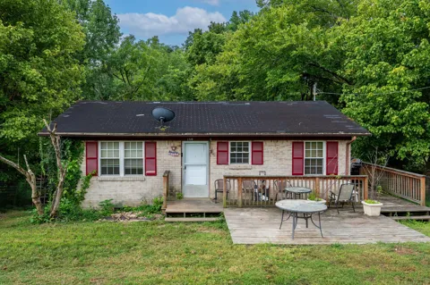 150 Christie Cir