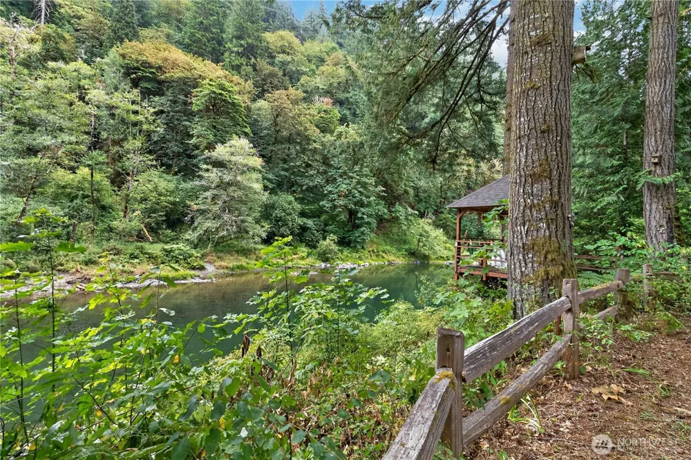 114 Merry Etta Drive Kalama, WA 98625