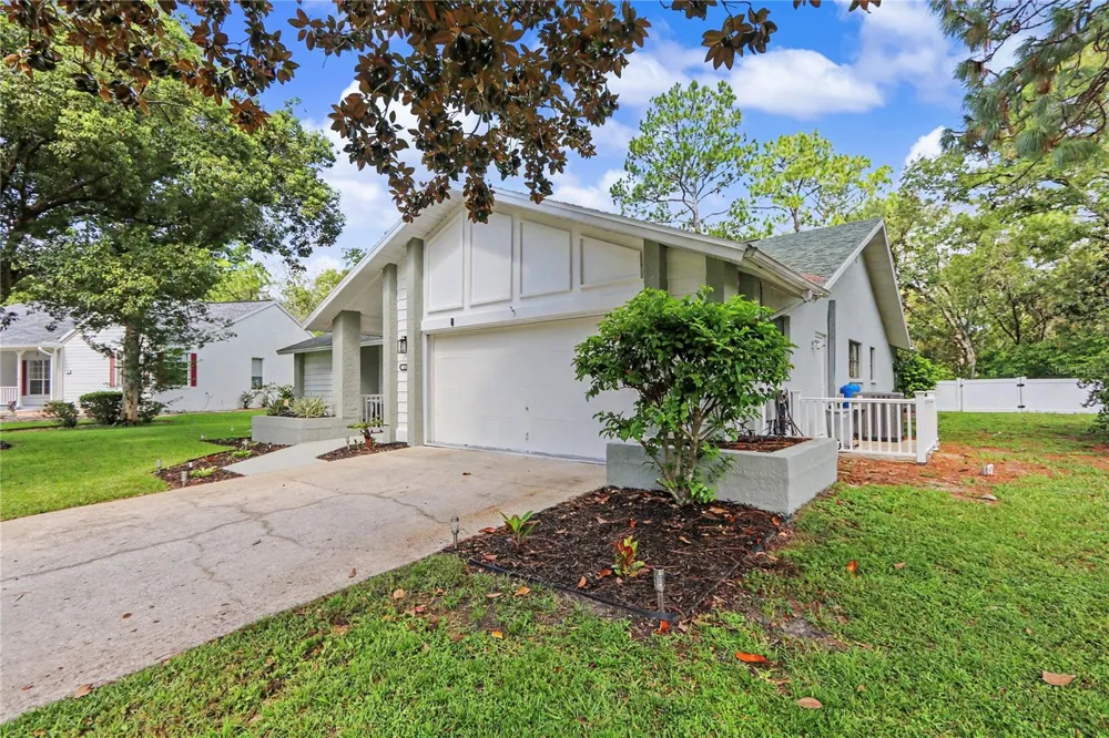 10 COLUBRINA COURT Homosassa, FL 34446