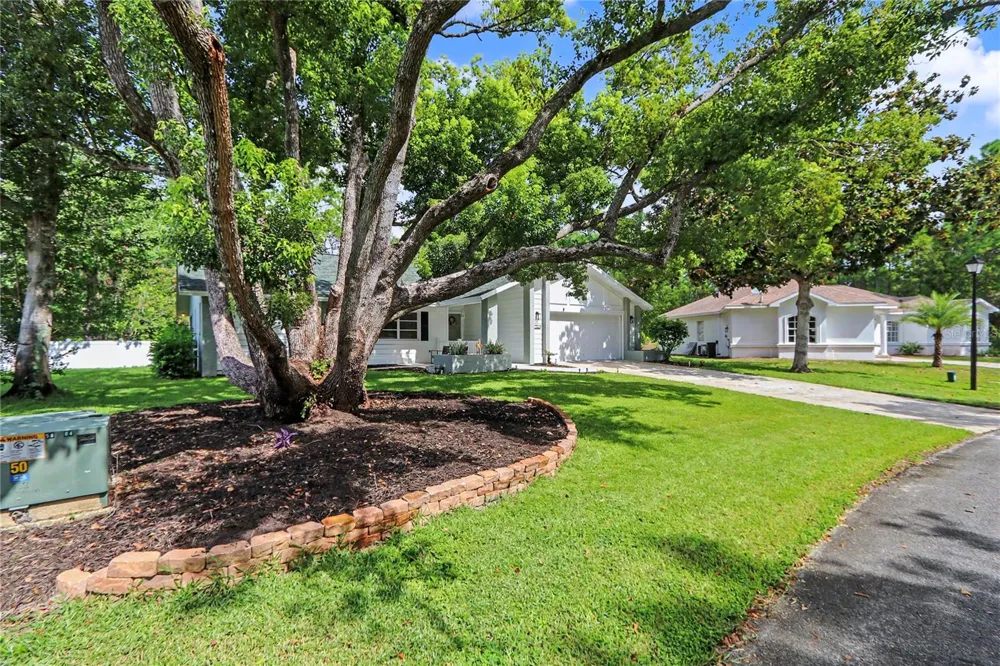 10 COLUBRINA COURT Homosassa, FL 34446