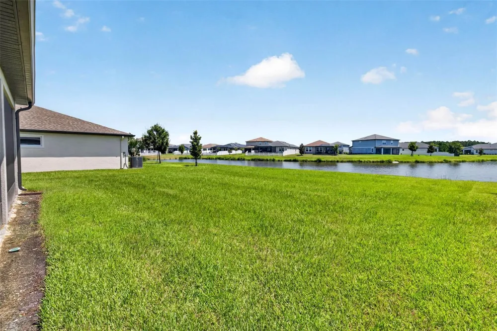 7182 HERON WALK LANE Wesley Chapel, FL 33545