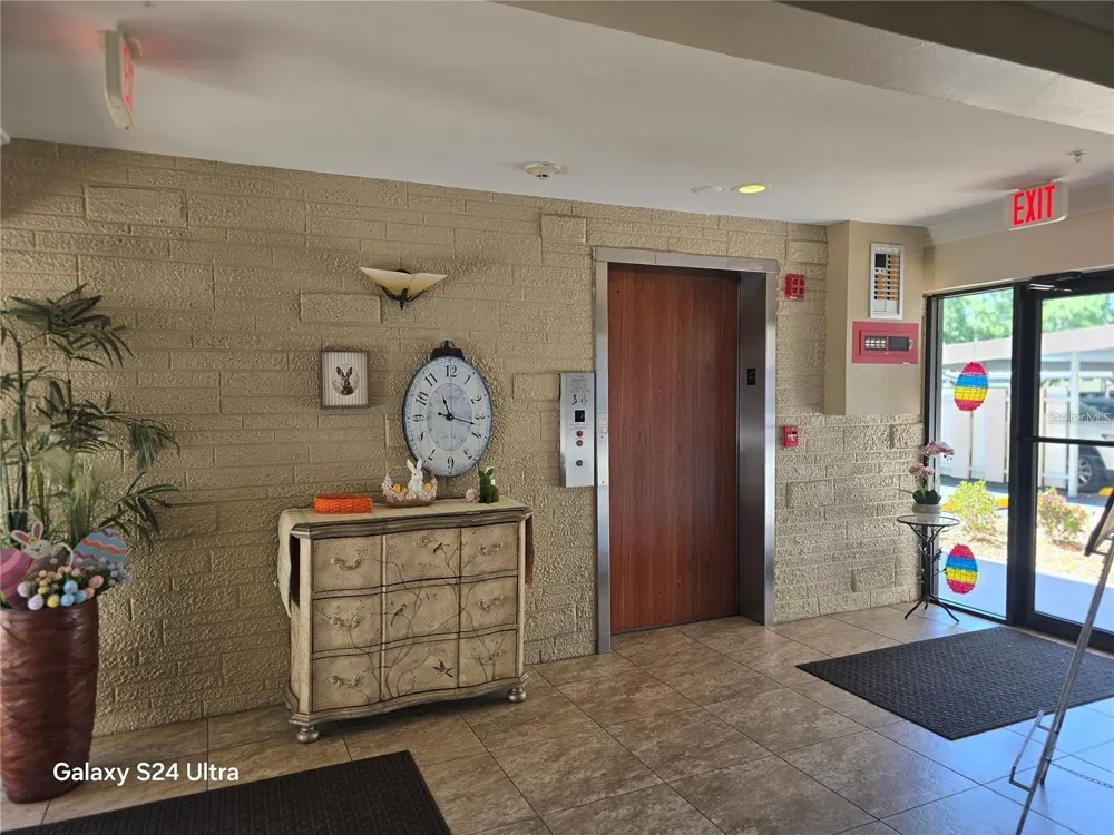 8186 TERRACE GARDEN DRIVE #409 St Petersburg, FL 33709