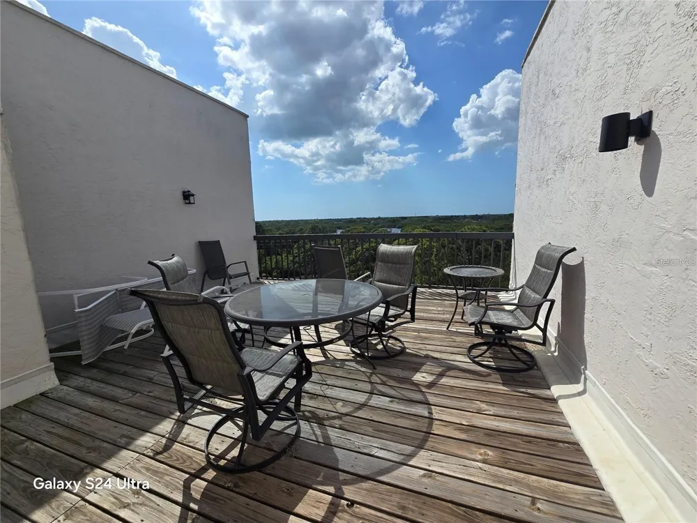 8186 TERRACE GARDEN DRIVE #409 St Petersburg, FL 33709