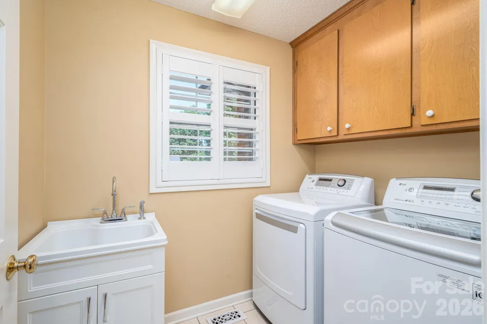 2928 Palmer Drive NE Conover, NC 28613