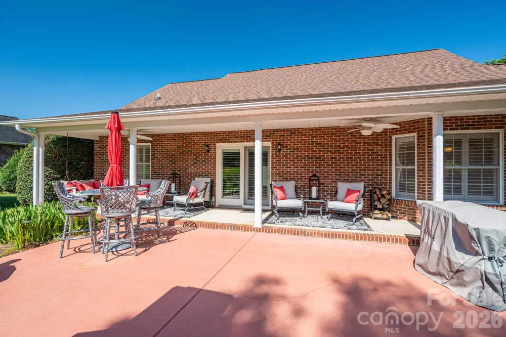 2928 Palmer Drive NE Conover, NC 28613