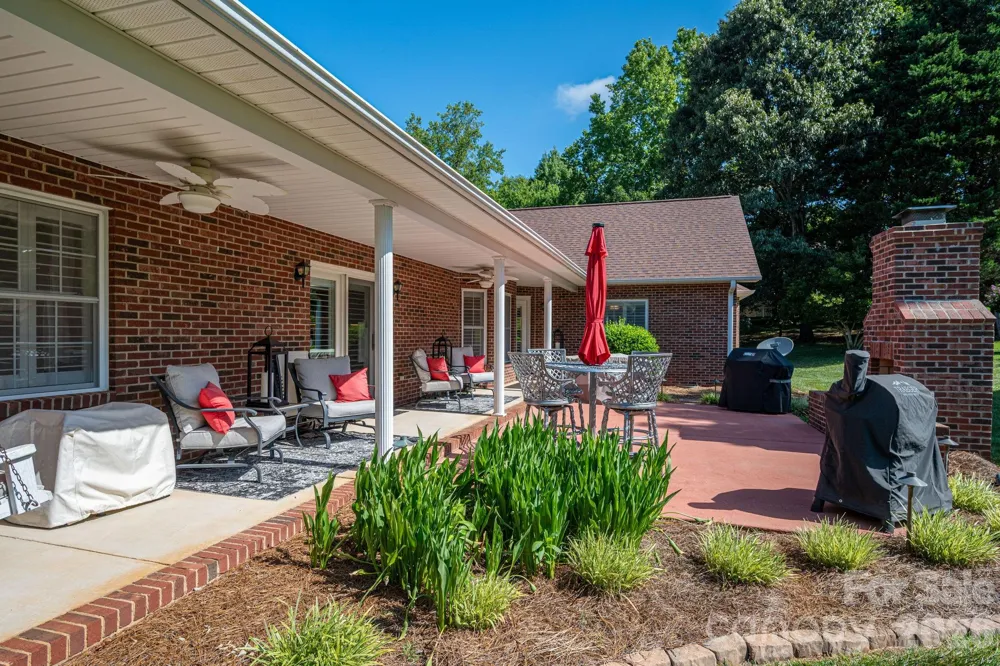 2928 Palmer Drive NE Conover, NC 28613