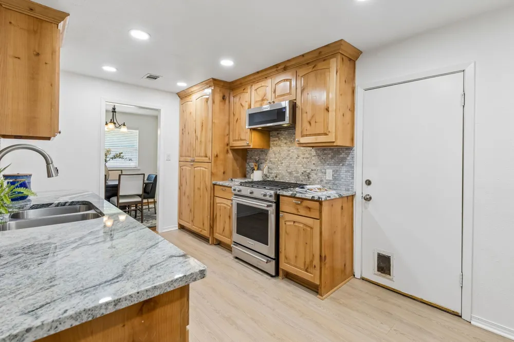 104 Weatherred Drive Richardson, TX 75080