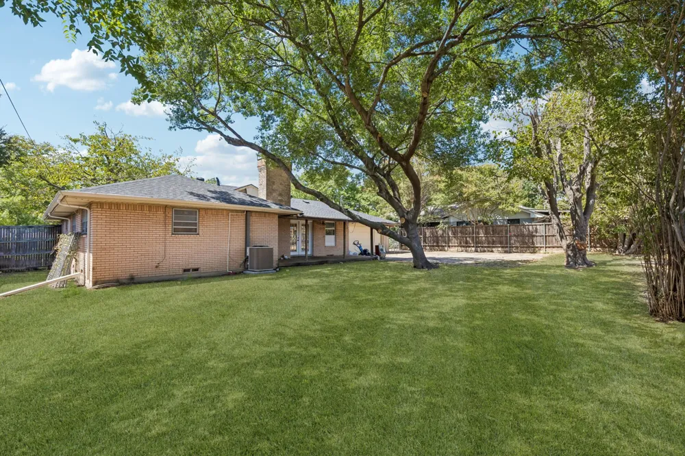 104 Weatherred Drive Richardson, TX 75080