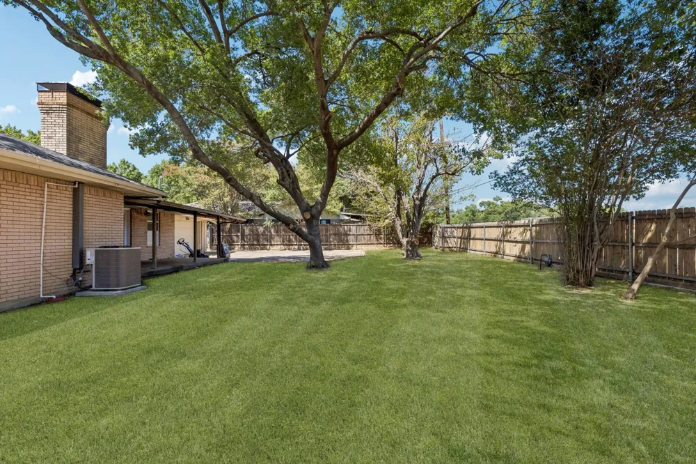 104 Weatherred Drive Richardson, TX 75080