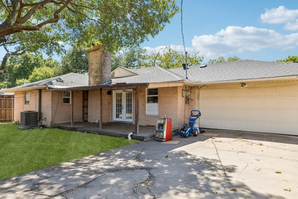 104 Weatherred Drive Richardson, TX 75080