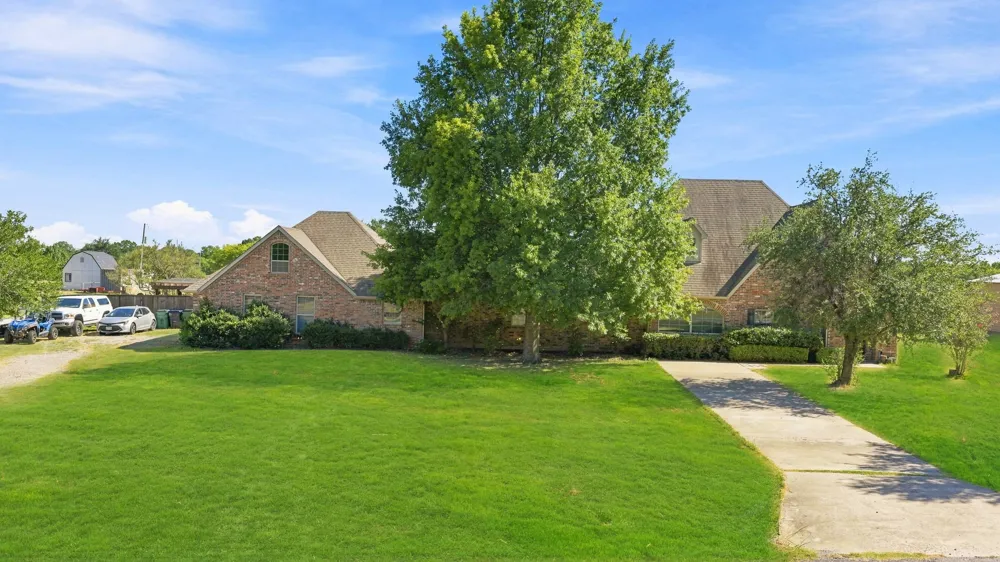 2474 McConnell Road Gunter, TX 75058