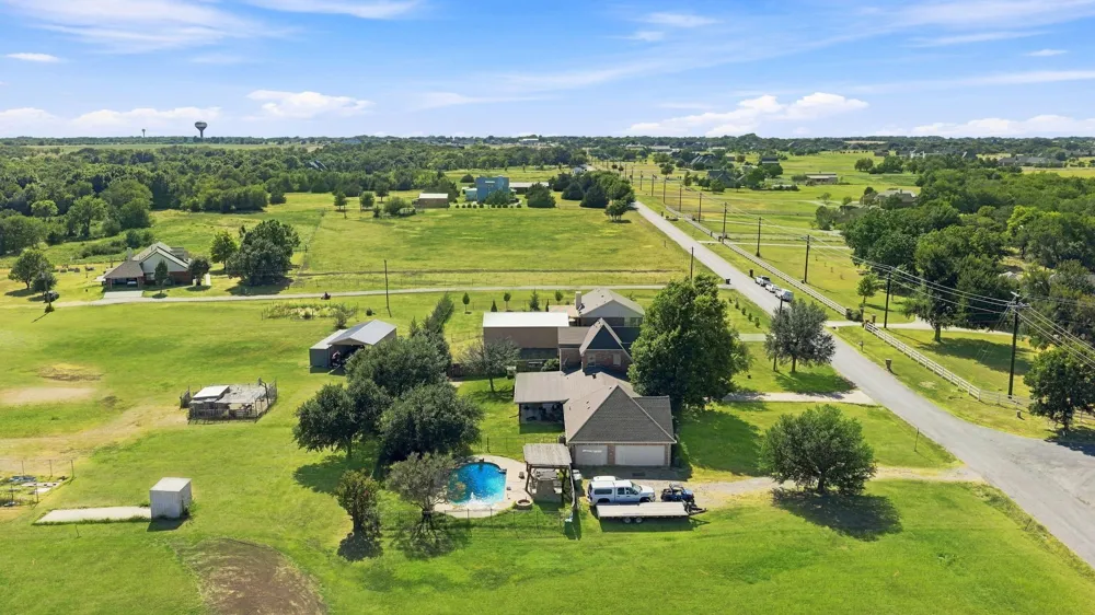 2474 McConnell Road Gunter, TX 75058