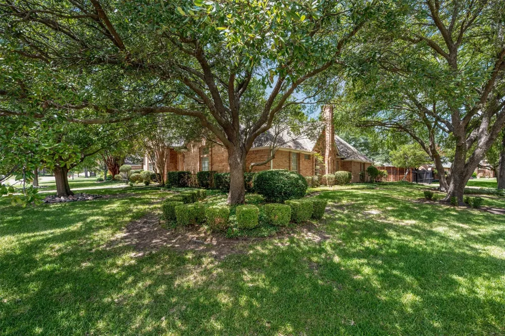 106 Charlottesville Avenue Colleyville, TX 76034