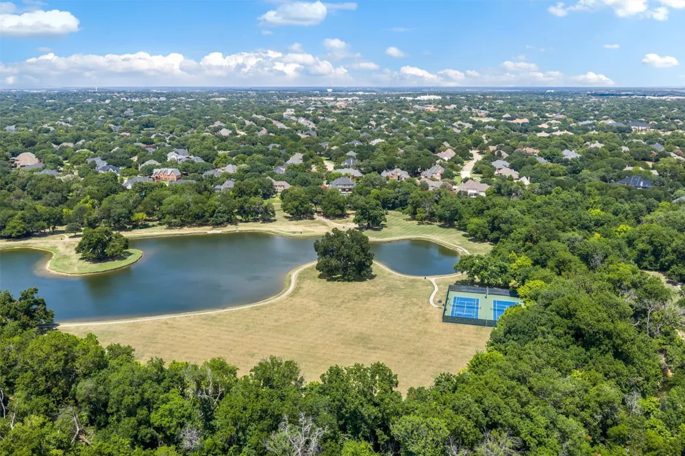 106 Charlottesville Avenue Colleyville, TX 76034