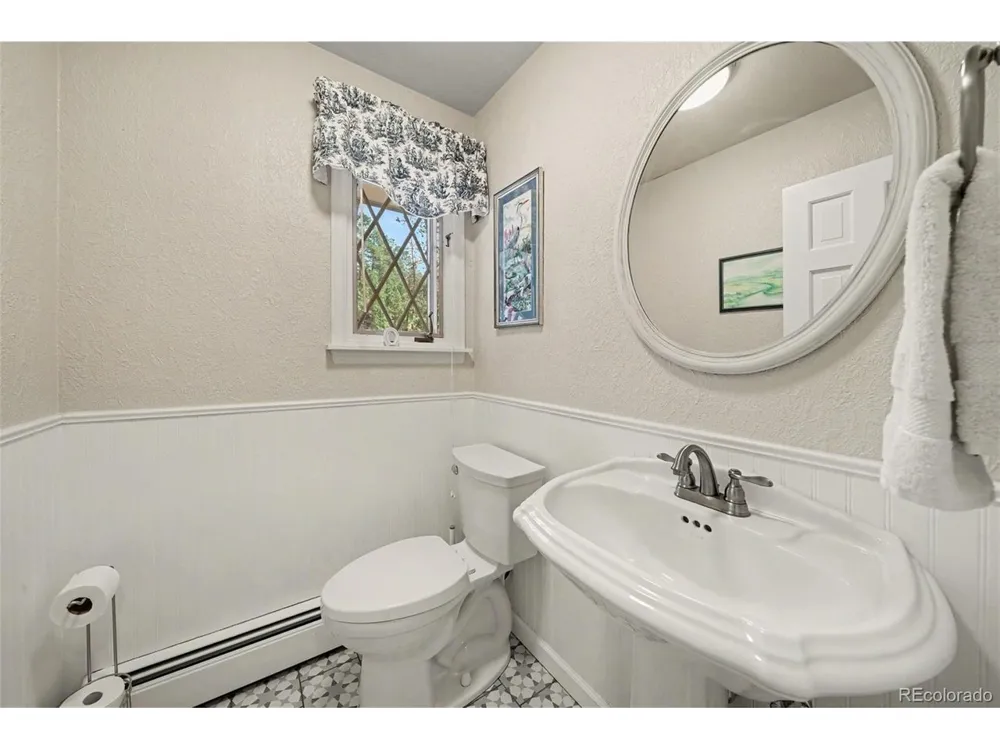 4976 Red Rock Drive Larkspur, CO 80118