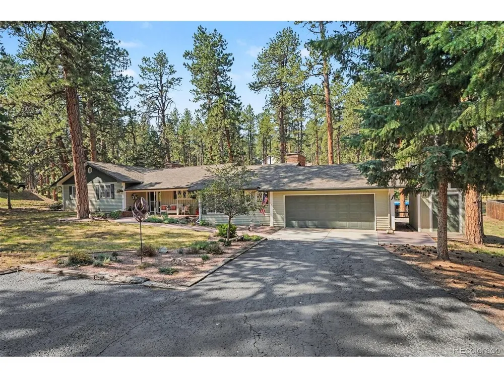 4976 Red Rock Drive Larkspur, CO 80118