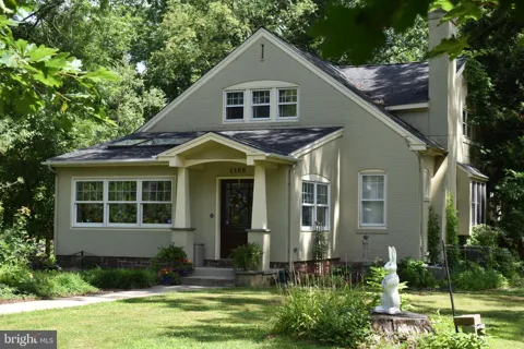 1109 FOREST AVENUE
