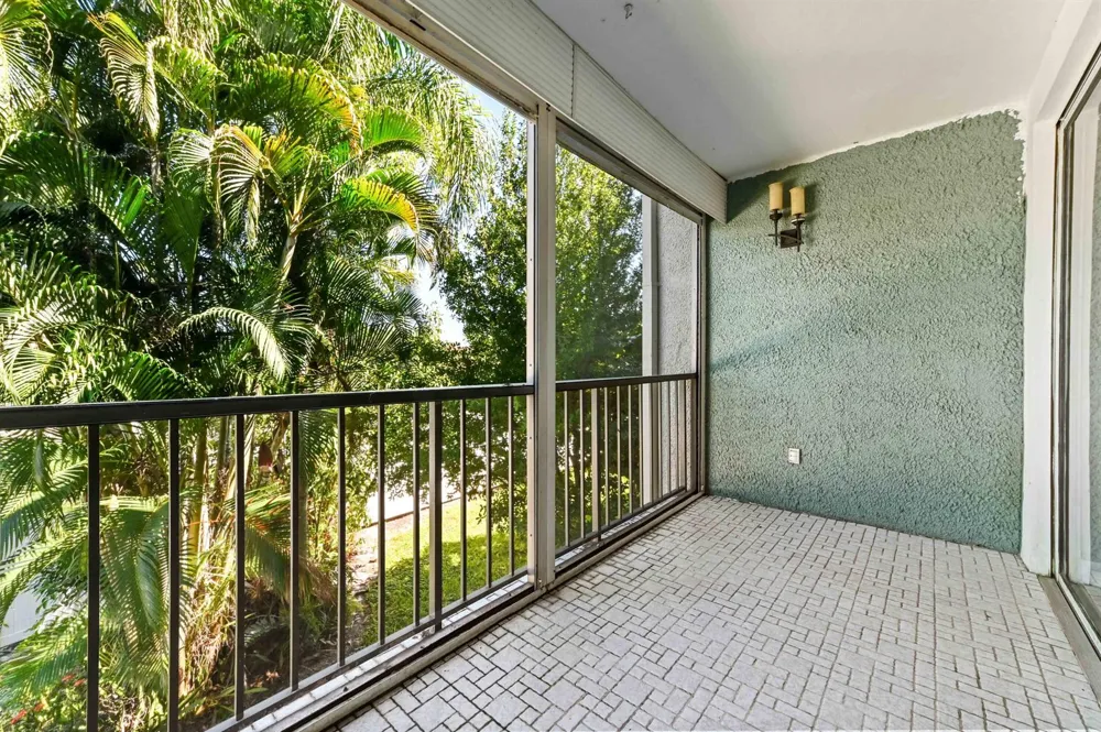 4080 Tivoli Court #202 Lake Worth, FL 33467