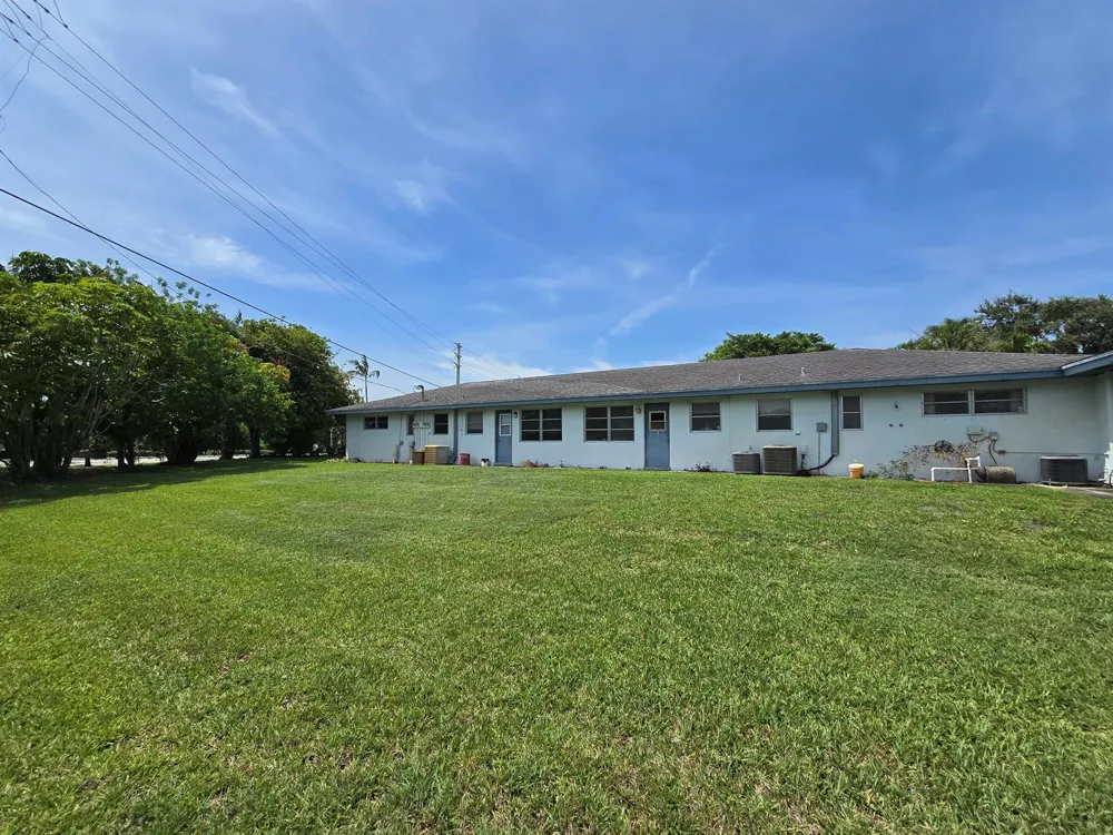 800 Ibis Way #4 North Palm Beach, FL 33408