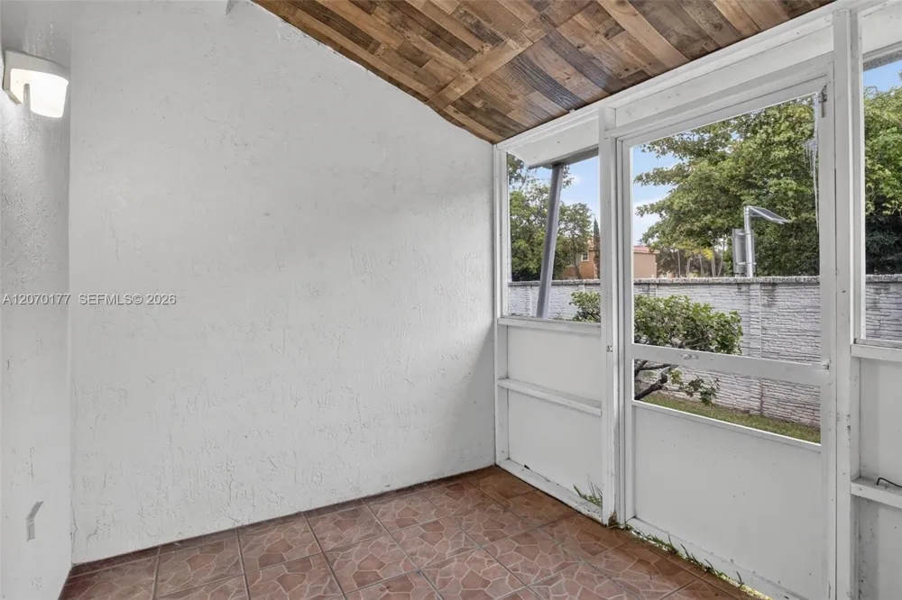 4902 SW 31st Ter Dania Beach, FL 33312
