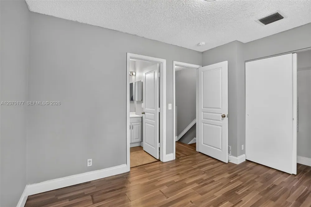 4902 SW 31st Ter Dania Beach, FL 33312