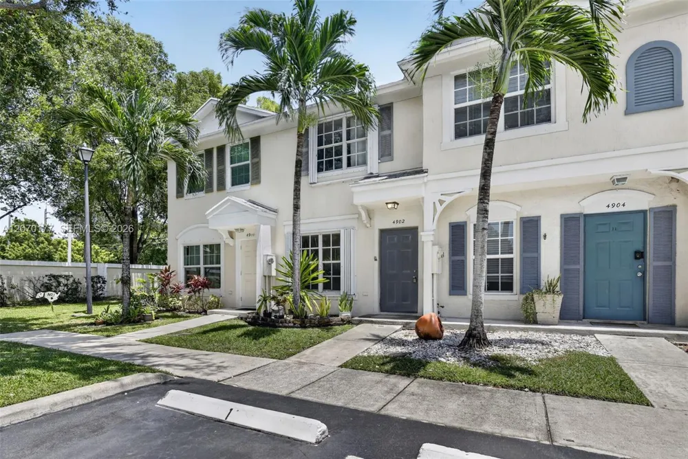 4902 SW 31st Ter Dania Beach, FL 33312