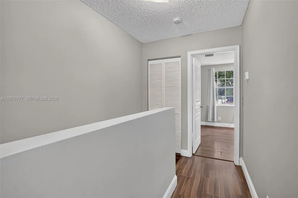 4902 SW 31st Ter Dania Beach, FL 33312