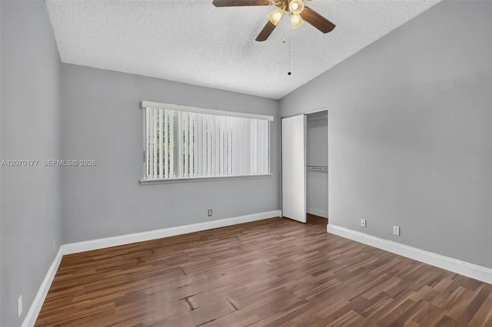 4902 SW 31st Ter Dania Beach, FL 33312