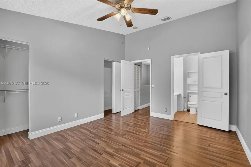 4902 SW 31st Ter Dania Beach, FL 33312