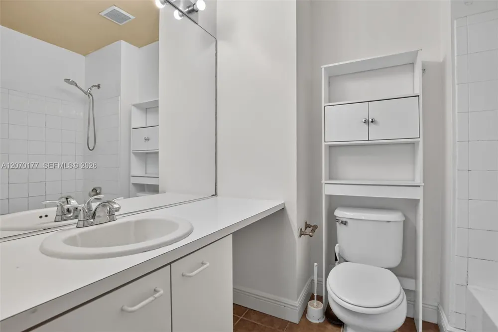 4902 SW 31st Ter Dania Beach, FL 33312