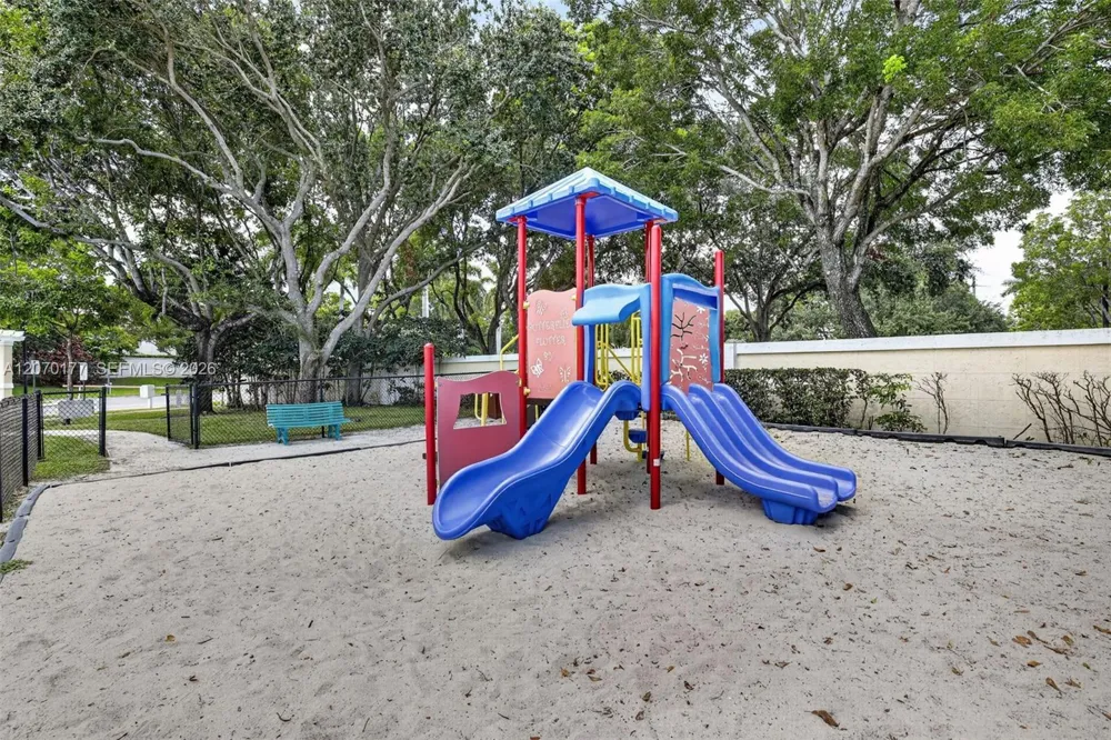 4902 SW 31st Ter Dania Beach, FL 33312