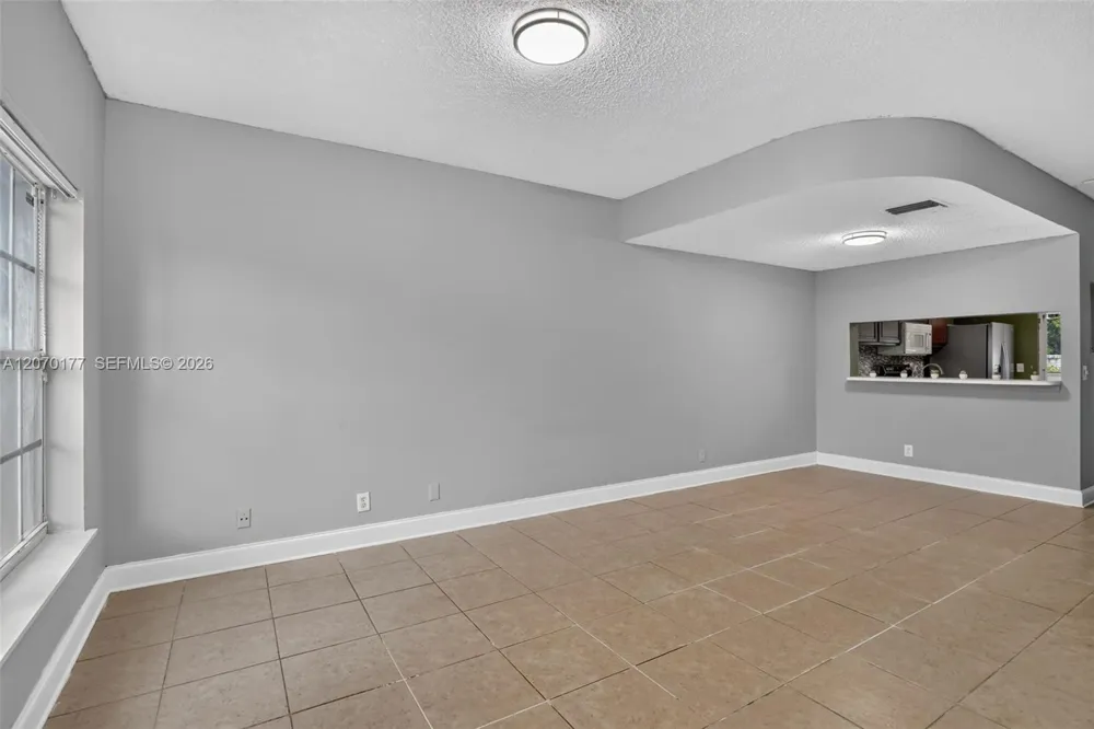 4902 SW 31st Ter Dania Beach, FL 33312