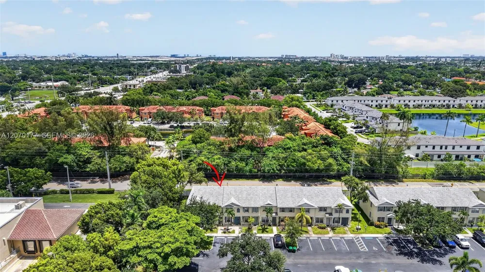 4902 SW 31st Ter Dania Beach, FL 33312