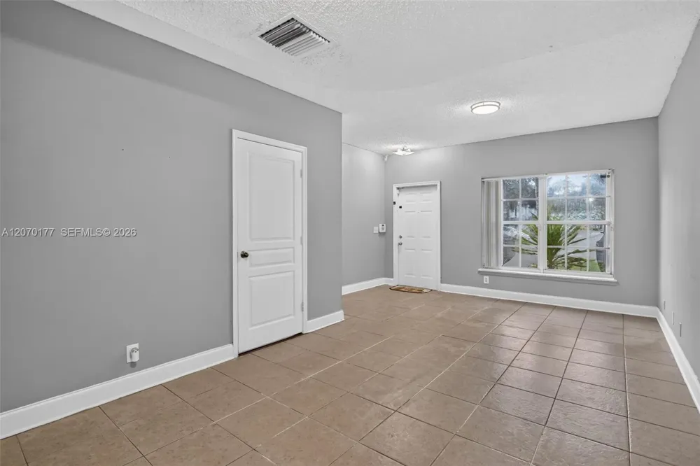 4902 SW 31st Ter Dania Beach, FL 33312