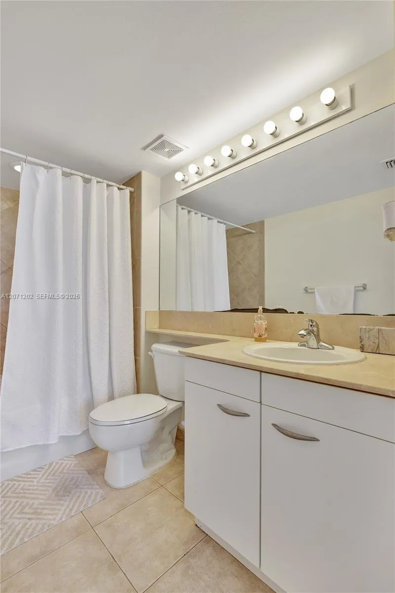 2080 S OCEAN DR #1102 Hallandale Beach, FL 33009