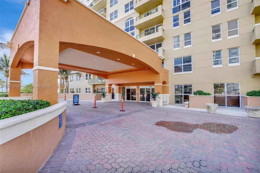 2080 S OCEAN DR #1102 Hallandale Beach, FL 33009