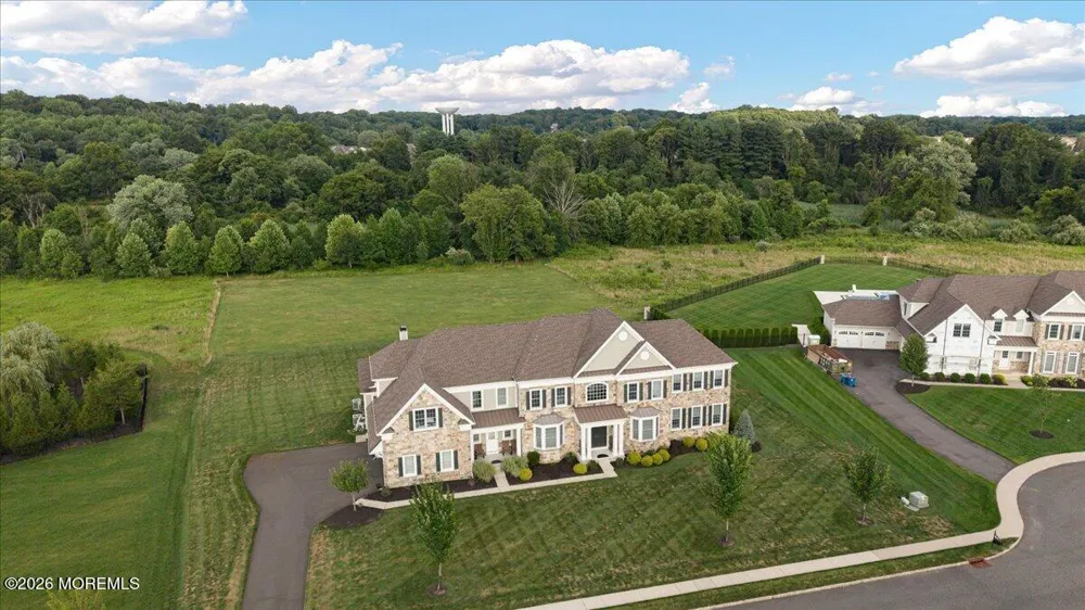 4 Prestwick Court Holmdel, NJ 07733