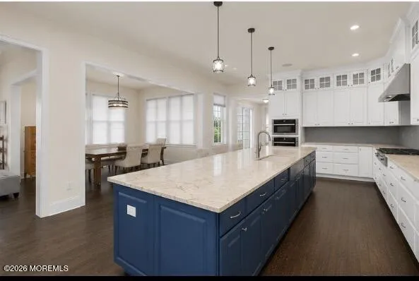 4 Prestwick Court Holmdel, NJ 07733